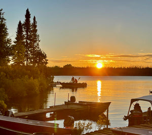 TRANQUILITE-CONVIVIALITE-COUCHER-DE-SOLEIL